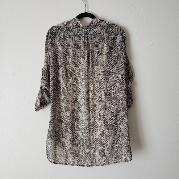 DKNYC Patterned Button Down Blouse with Built-In Cami - Picture 7 of 14